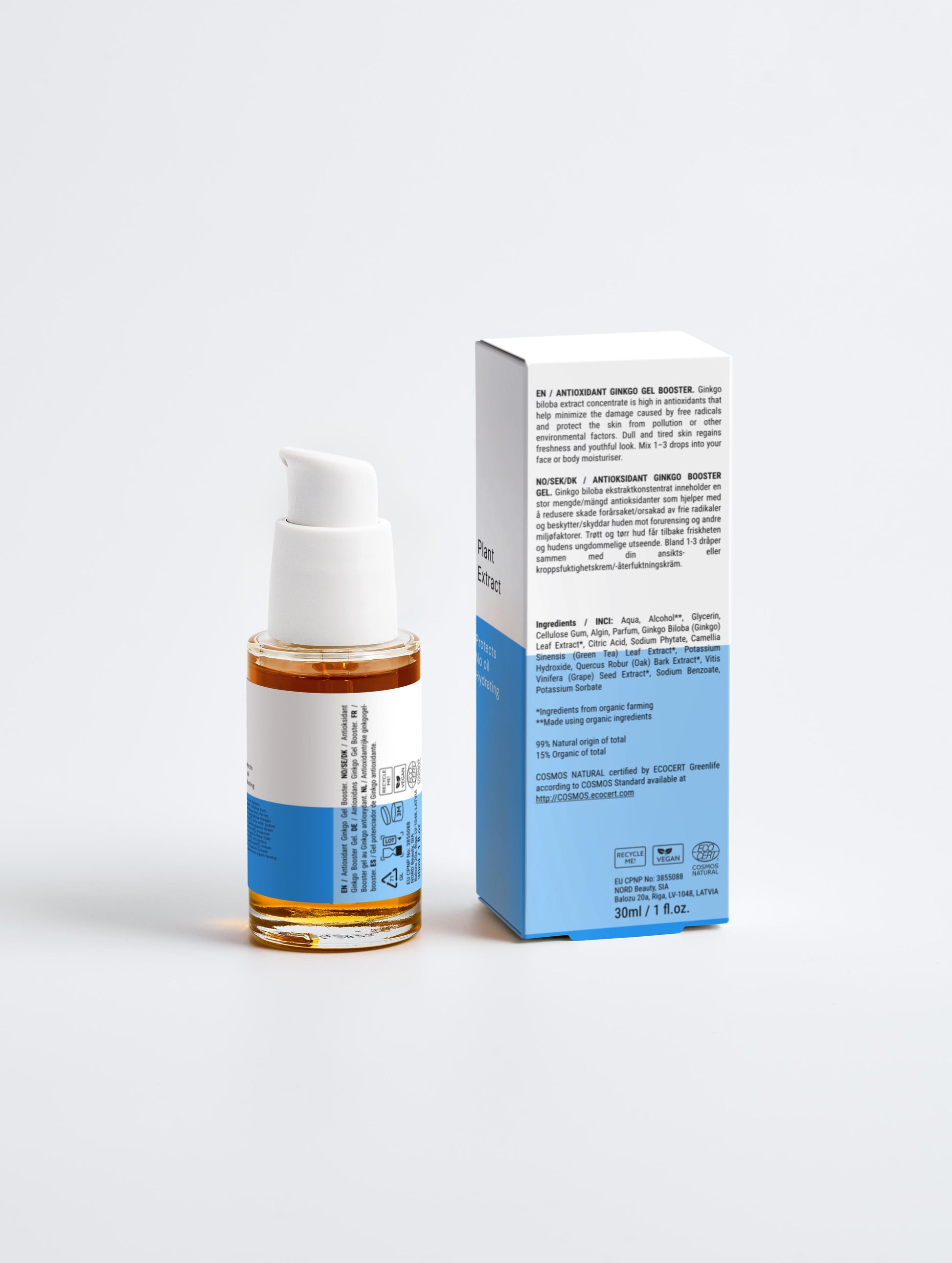 A close-up of the clear, weightless gel texture of the Klysee booster, illustrating its fast-absorbing and non-greasy consistency.