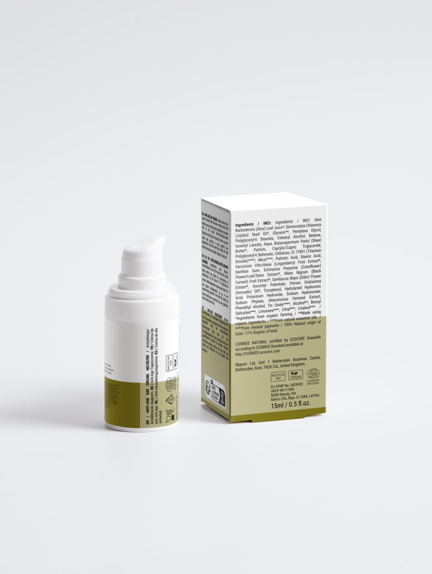 A close-up of the rich, velvety consistency of the Klysee Day Cream, showing its luxurious texture that provides deep nourishment and a smooth skin finish.