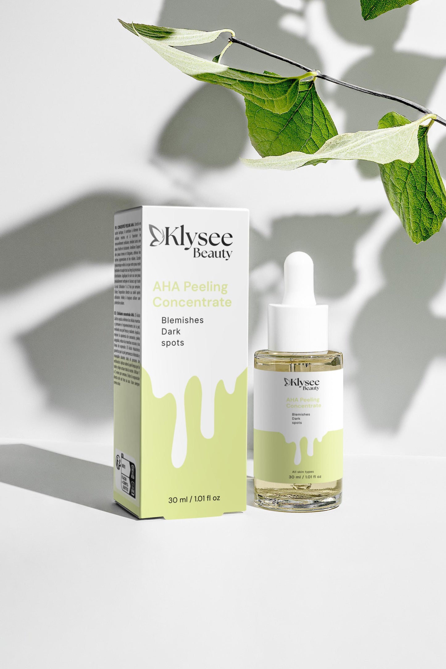 A person applying the Klysee Peeling Concentrate to their face as part of a weekly evening skincare ritual.